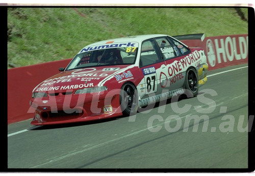 Bathurst FIA 1000 15th November 1999 - Photographer Marshall Cass - Code 99-MC-B99-1078