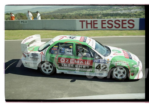 Bathurst FIA 1000 15th November 1999 - Photographer Marshall Cass - Code 99-MC-B99-1089