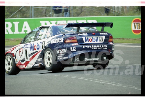 Bathurst FIA 1000 15th November 1999 - Photographer Marshall Cass - Code 99-MC-B99-1171