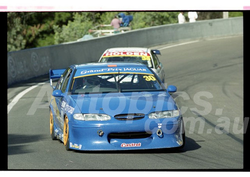 Bathurst FIA 1000 15th November 1999 - Photographer Marshall Cass - Code 99-MC-B99-1269