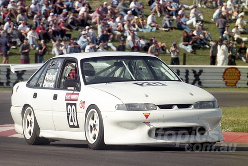 96780 - IAN PALMER / BRED  PETERS - Commodore VR - AMP Bathurst 1000 1996 - Photographer Marshall Cass