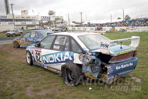 96832 - WAYNE RUSSELL / RIC SHAW - Commodore VP - AMP Bathurst 1000 1996 - Photographer Marshall Cass