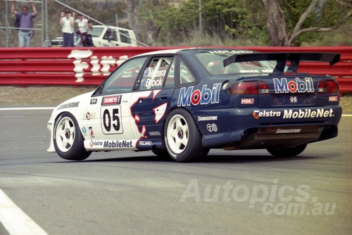 95760 - PETER BROCK / TOMAS MEZERA -  COMMODORE VR -  Tooheys 1000 - Bathurst 1995 - Photographer Marshall Cass