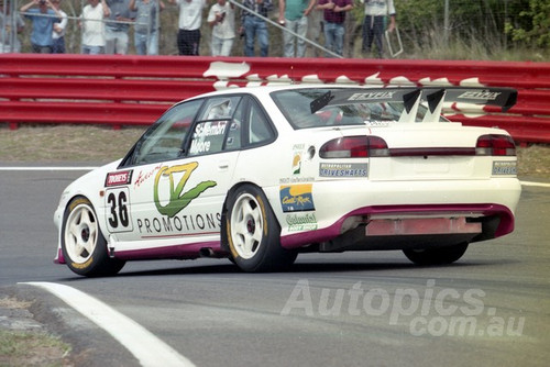 95802 - NEIL SCHEMBRI / GRAHAM   MOORE -  COMMODORE VR -  Tooheys 1000 - Bathurst 1995 - Photographer Marshall Cass