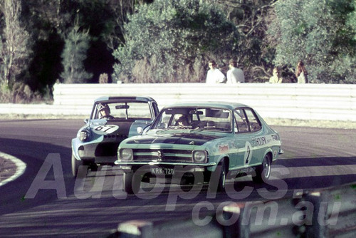 71387 - Colin Bond Torana XU1 & Barry Fletcher Anglia - Warwick 1971