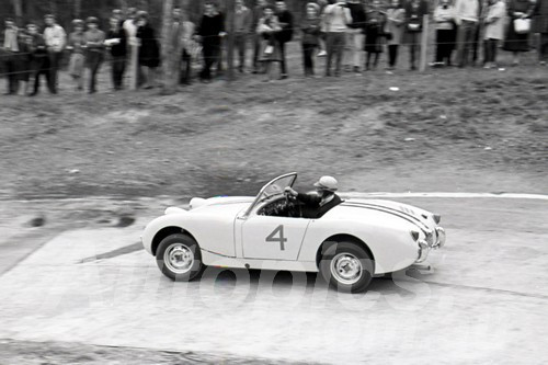 62455 - M Owen  Austin Healey Sprite - Templestowe Hill Climb 1962 - Photographer Peter D'Abbs