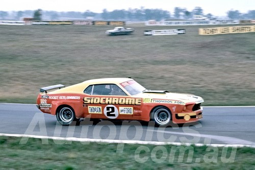 77860 - Jim Richards Ford Mustang - Oran Park 1977 - Photographer Wayne Franks