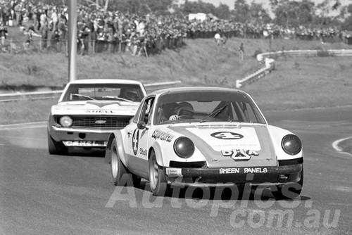 74197 - Tom Naughton, Porsche - Sandown 8th September 1974 - Photographer Peter D'Abbs