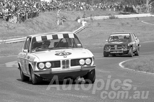 74211 - Geoff Perry, BMW 3.0S - Sandown 250 8th September 1974 - Photographer Peter D'Abbs