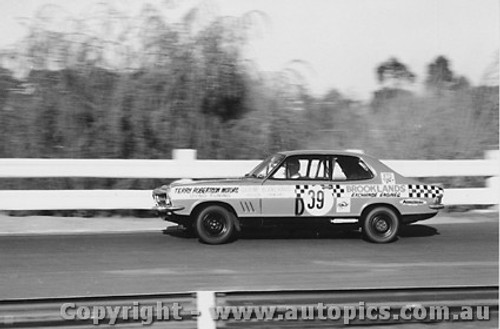 71107 - Graeme Blanchard Holden Torana XU1  - Sandown 1971