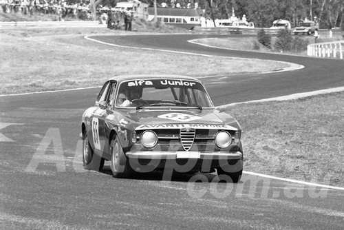 76239 - Robin Dudfield, Alfa Romeo GT -  Sandown 11th April 1976 - Photographer Peter D'Abbs