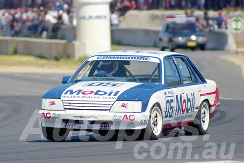 85084 - Peter Brock Commodore - Wanneroo March 1985 - Photographer Tony Burton