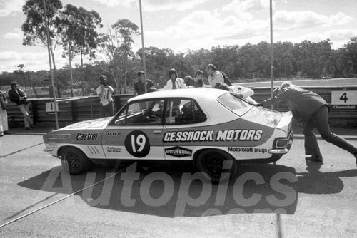 73289 - Allan Grice, Torana XU1 - Amaroo 1973  - Photographer Lance Ruting