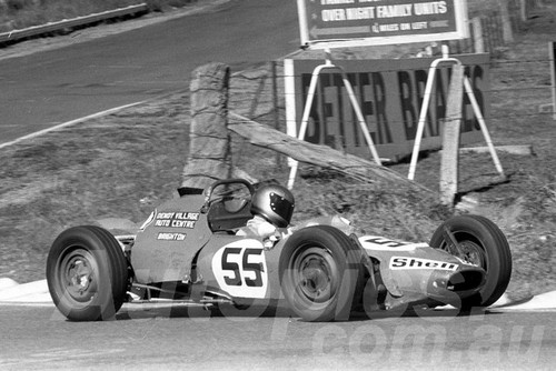 73302 -  Garry Dubois, Trips Vee  - Bathurst Easter 1973 - Photographer Lance Ruting