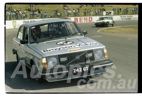 David Seldon, Volvo 242 - Oran Park  23rd August 1981 - Photographer Lance Ruting