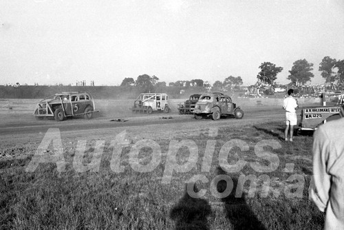 55014 - Windsor Speedway - Circa 1955 -