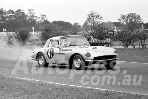 64154 - Ian Hindmarsh, Hunter - Warwick Farm  6th December 1964 - Photographer Lance J Ruting