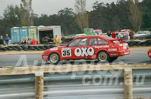 87123 - Andrew Miedecke Ford Sierra -  Symmons Plains, 8th March 1987 - Photographer Keith Midgley