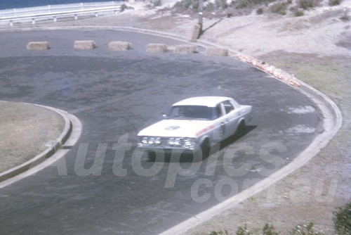 700037 - Dave Boddy Falcon V8 - Mattara Hill Climb Newcastle 1970