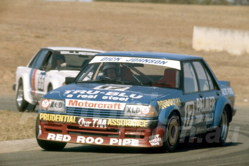 82169 - Dick Johnson, Falcon XE - Oran Park 1982 - Photographer Lance J Ruting