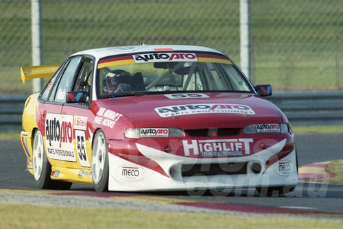 99063 - Rod Nash, Holden Commodore VS - Sandown 27th June 1999 - Photographer Marshall Cass