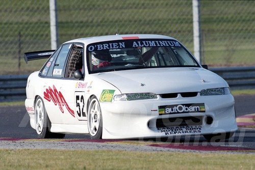 99067 - Barry Morcom, Holden Commodore VS - Sandown 27th June 1999 - Photographer Marshall Cass