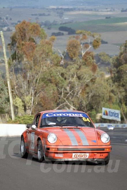 202853 -  Bill Pye - Porsche 911  - Bathurst 13th October 2002 - Photographer Marshall Cass