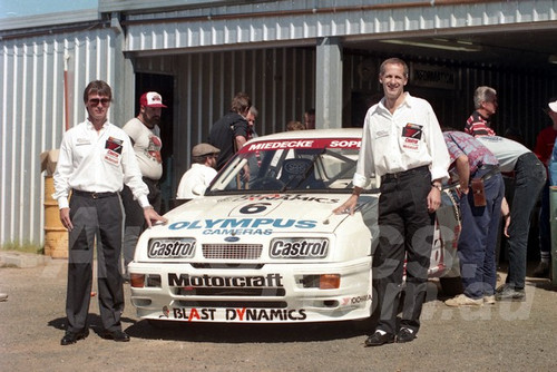 88805 - ANDREW MIEDECKE / STEVE SOPER, Ford Sierra - Bathurst 1000, 1988 - Photographer Lance J Ruting