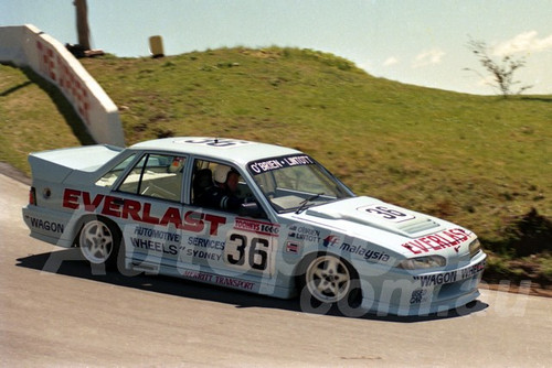 88831 - BILL O'BRIEN / RAY LINTON, Commodore VL - Bathurst 1000, 1988 - Photographer Lance J Ruting