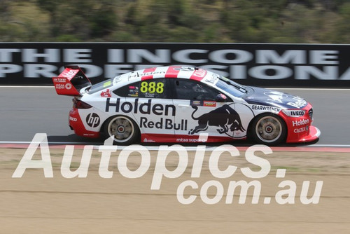 19398 - Craig Lowndes & Jamie Whincup, Holden Commodore ZB - Bathurst 1000, 2019