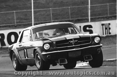 71110 - W. Wigram Ford Mustang  - Oran Park 1971