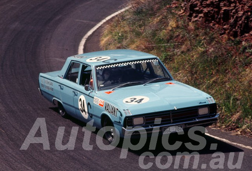 70779.1 -  L. Geoghegan / N. Leddingham  -  Chrysler Valiant Pacer 4 Barrel  -  Bathurst 1970 - Photographer Jeff Nield