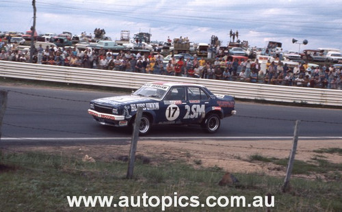 76836  - Stirling Moss  & Jack Brabham,  Torana LH L34 -  Bathurst 1976