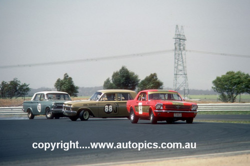 82906 - Calder 1982 - Photographer Ray Simpson