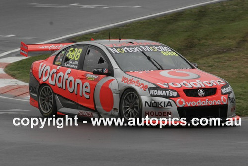 11731 - Craig Lowndes & Mark Skaife - Holden Commodore VE -  2011 Bathurst 1000 