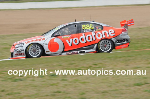 11735 - Craig Lowndes & Mark Skaife - Holden Commodore VE -  2011 Bathurst 1000 