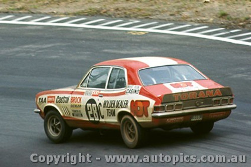 72700  -  P. Brock  -  Bathurst 1972 - 1st Outright & Class C  winner - Holden Torana XU1