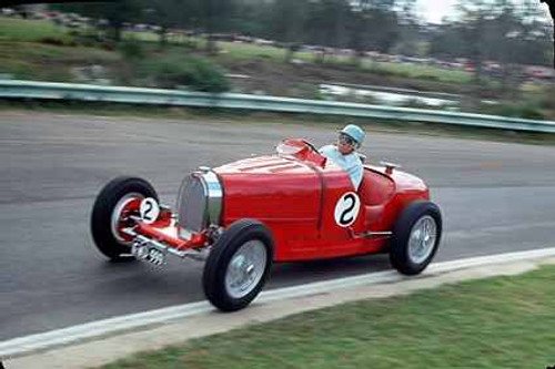 65804 - W. Leech 1930 Bugatti 37A S/C  - Warwick Farm May 1965 - Photographer Richard Austin