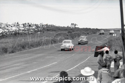 60PI11UK7231 - The Event, Armstrong 500, Phillip Island, 1960