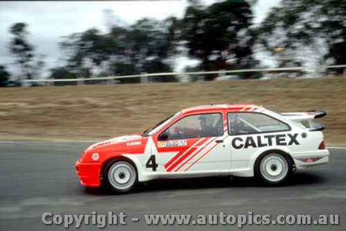 89032 - Colin Bond - Ford Sierra RS500 - Symmons Plains 1989