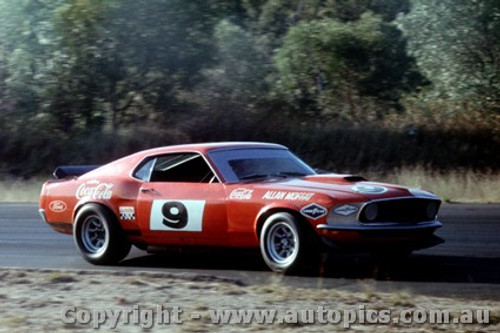 70129 - Allan Moffat - Ford Mustang - Lakeside 1970 - Photographer John Stanley