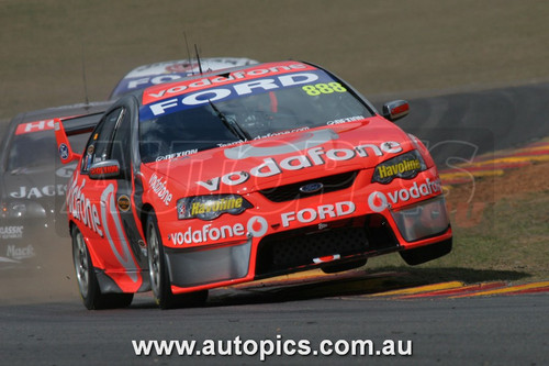 07BA10MC7014 - Craig Lowndes & Jamie Whincup - Supercheap Auto Bathurst 1000, 2007, Mount Panorama 2007, Ford Falcon BF - Photographer - Marshall Cass