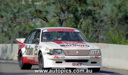83BA10LR7009  -  Peter Brock, John Harvey, Larry Perkins & Phil Brock, James Hardie 1000, Bathurst, 1983 - 1st Outright - Commodore VH. 