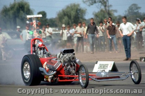 66908 -  Earl Poage USA - Hemi Chrysler AA/Gas Dragster  - Surfers Paradise 1966  - Photographer John Stanley