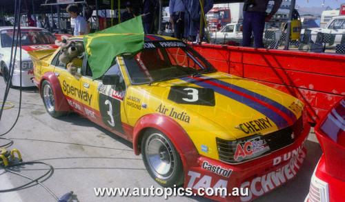 83BA10LR7030 - Peter Janson & David Parsons, James Hardie 1000, Bathurst, 1983, Holden Commodore VH - Photographer - Lance Ruting