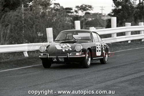 68SA09PD7001 - Alan Hamilton & Tony Jones , Three Hour Datsun Trophy Race, Sandown, 15th September, 1968, Third Place, Porsche 911 Sportmatic - Photographer Peter D Abbs