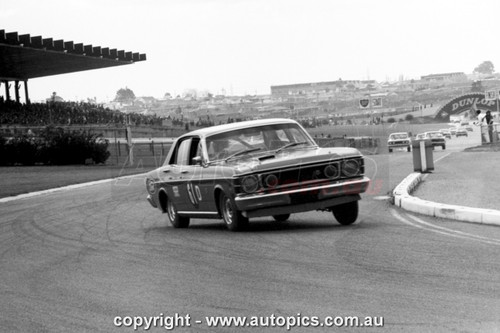 69SA09PD7037 - Alan Moffat & John French, Sandown Three Hour Datsun Trophy Race, Sandown, 14th September, 1969, Ford XW Falcon GTHO - Photographer Peter D'Abbs