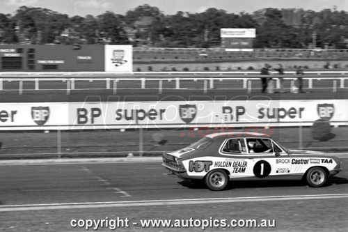 73SA09PD7007 - Peter Brock, Sandown Three Hour 250, Sandown, 9th September, 1973, Holden Torana LJ GTR XU-1 - Photographer Peter D'Abbs