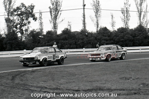 77SA09PD7003 - Peter Brock, Hang Ten 400, Sandown, 11th September, 1977, Holden LX Torana SS A9X Hatchback - Photographer Peter D'Abbs