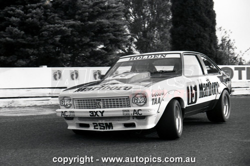 78SA09PD7014 - John Harvey, Hang Ten 400, Sandown International Motor Raceway, 10th September, 1978, Holden LX Torana SS A9x Hatchback - Photographer Peter D'Abbs